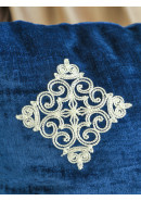 Наволочка декоративная Kadife c вышивкой бархат синий
