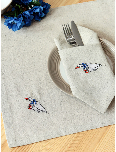Набор столовых салфеток с вышивкой Гуси полулен серо-бежевый синий Набор столовых салфеток с вышивкой Гуси полулен серо-бежевый синий